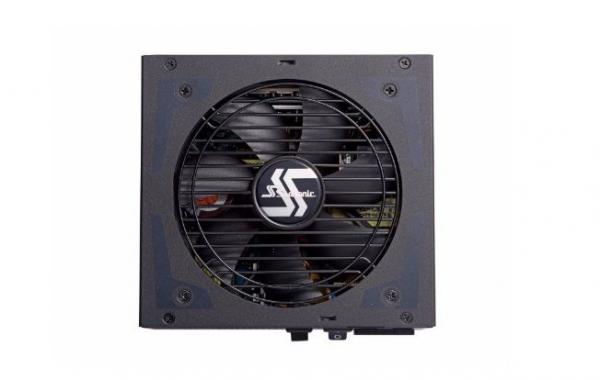 Блок питания Seasonic ATX 850W FOCUS Plus SSR-850PX 80+ platinum (24+8+4+4pin) APFC 120mm fan 10xSATA Cab Manag RTL