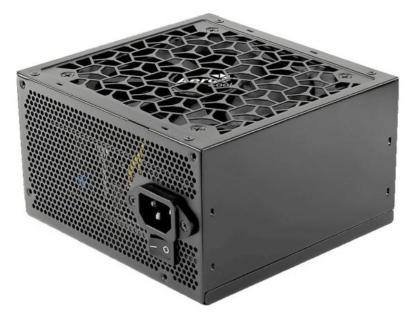 Блок питания Aerocool ATX 700W AERO WHITE 80+ (24+4+4pin) APFC 120mm fan 5xSATA RTL