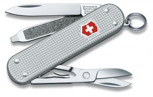 Нож перочинный Victorinox Classic Alox (0.6221.26) 58мм 5функц. серебристый подар.коробка