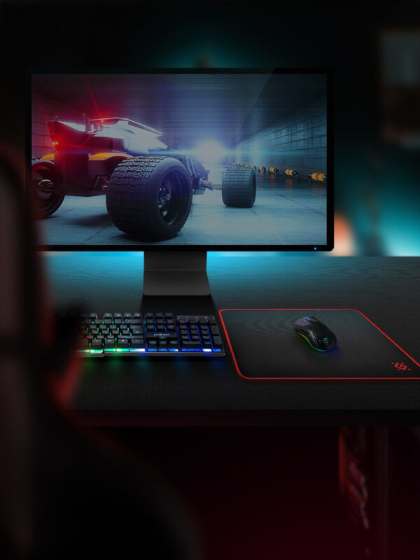 Коврик для мыши Defender 50560 Средний черный/красный 360x270x3мм (плохая упаковка)