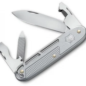 Нож перочинный Victorinox Synergy Alox (0.8216.26) 93мм 9функц. серебристый