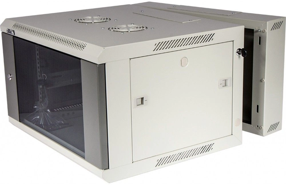 Шкаф коммутационный Lanmaster (TWT-CBW3G-18U-6X6-GY) настенный 18U 600x600мм пер.дв.стекл задн.дв.спл.стал.лист 2 бок.пан. 60кг серый 441мм 902мм IP20