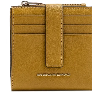 Чехол для кредитных карт Piquadro Patricia PP6843W140R/G горчичный натур.кожа